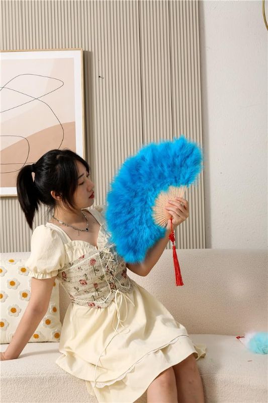 Photo 1 of Ray Feather Folding Feather Fan 1920s Vintage Marabou Handheld Fan Flapper Fan for Costume Party Dancing Show Decoration (turquoise)