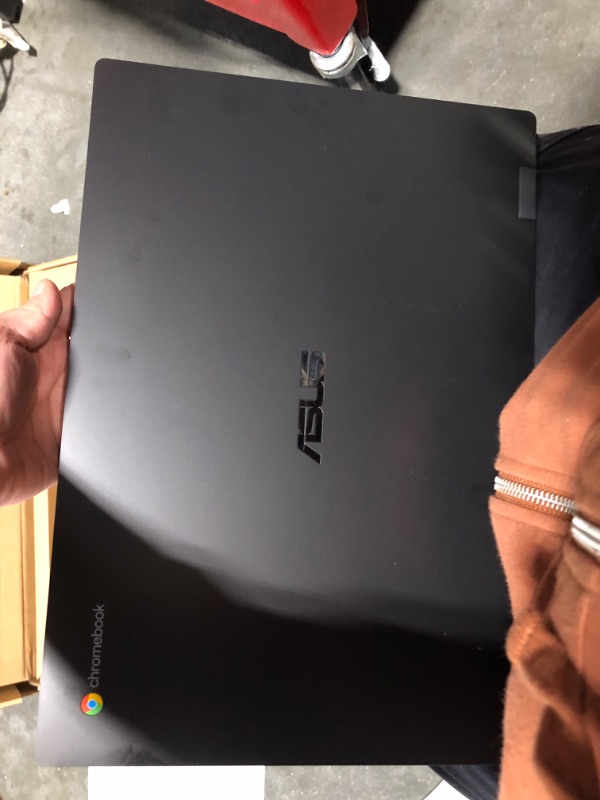 Photo 5 of Asus Chromebook CX1500 Celeron Dual-Core N3350 1.1GHz 64GB eMMC 4GB 15.6" (1920x1080) NanoEdge CHROME OS BLACK