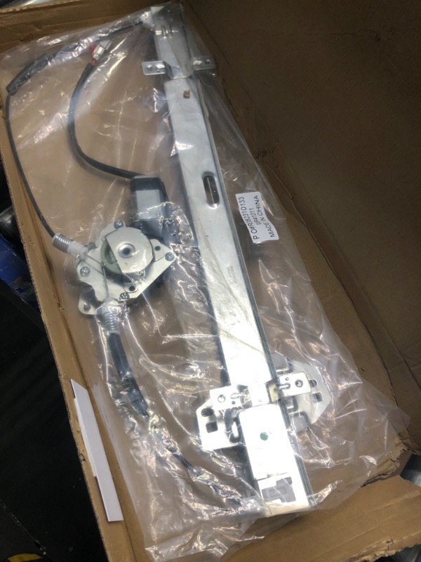 Photo 3 of Front Passenger Side Power Window Regulator with Motor Assembly for Honda Odyssey 1999-2004