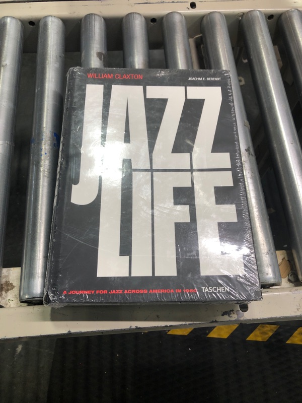 Photo 2 of William Claxton. Jazzlife - by  Joachim E Berendt (Hardcover)