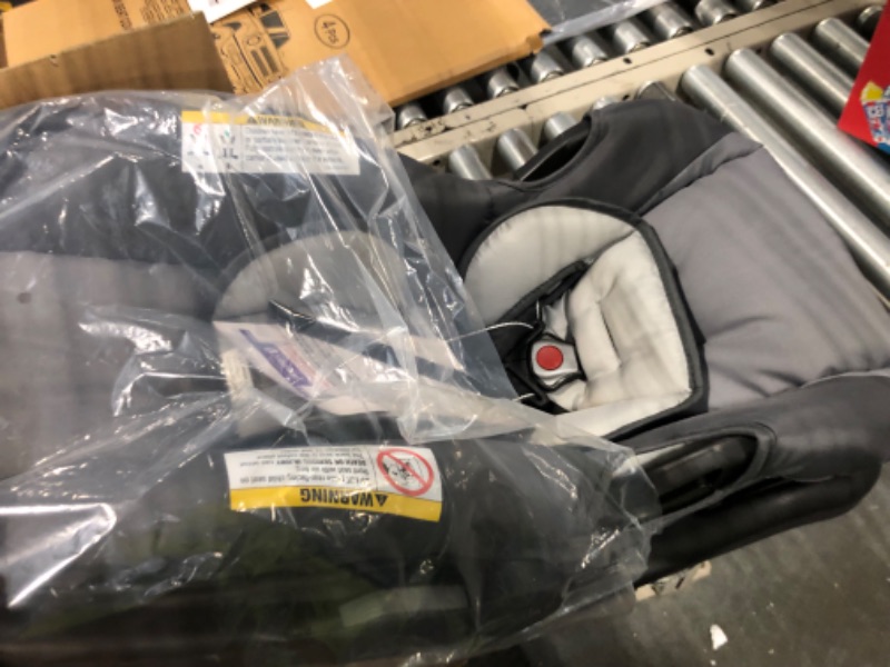 Photo 3 of Baby Trend 35 Infant Car Seat Grey