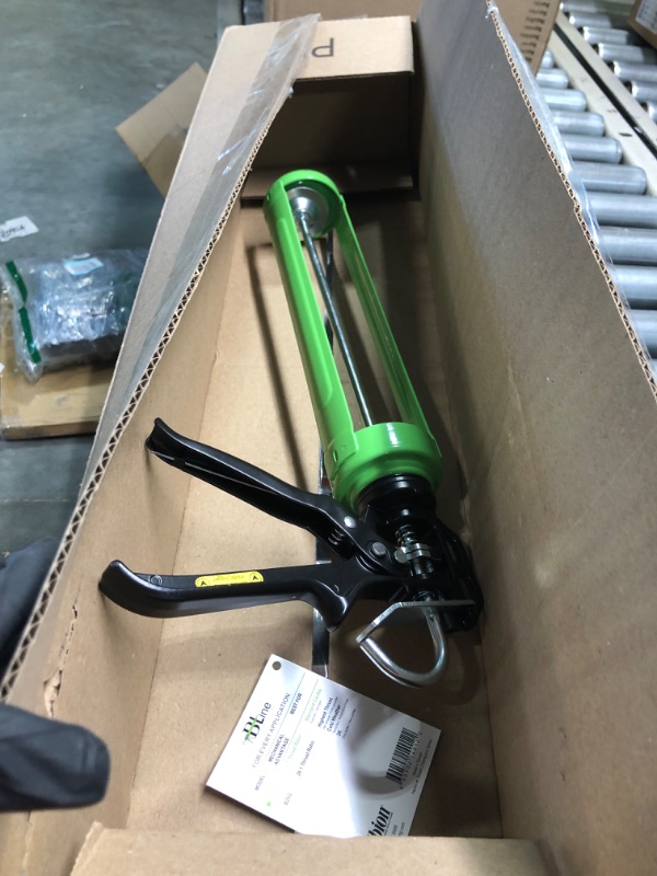 Photo 1 of B12Q Caulk Gun