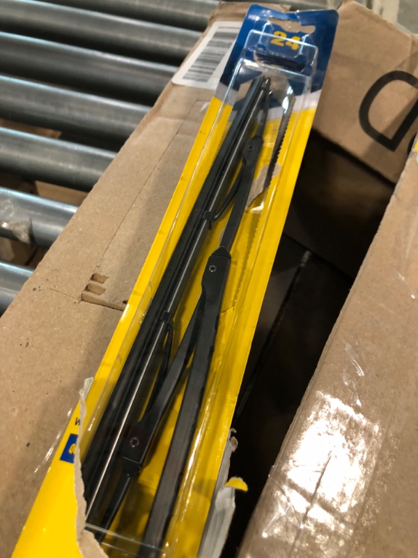 Photo 4 of Rain-X 24&#34; Weatherbeater Wiper Blades