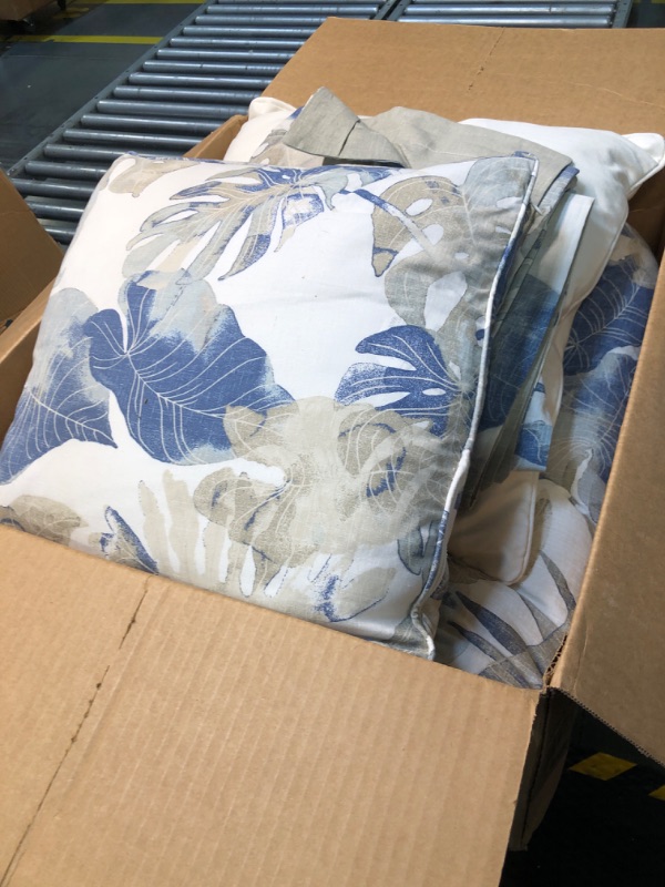 Photo 2 of Tommy Bahama - King Duvet Cover Set, Cotton Bedding with Matching Shams & Button Closure, All Season Home Decor (Raw Coast Blue, King)