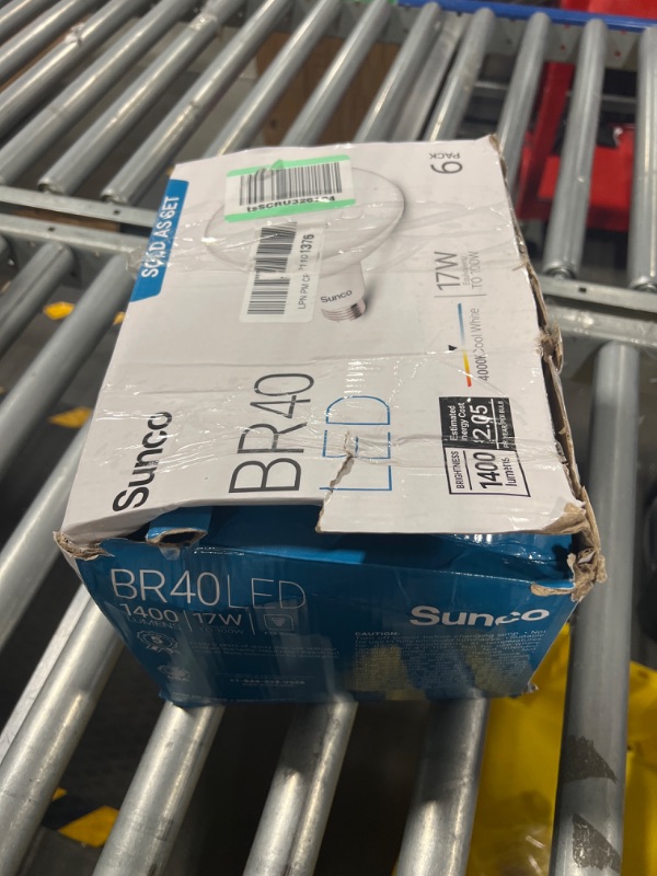 Photo 2 of **damaged box** Sunco Lighting BR40 LED Light Bulbs, Indoor Flood Light, Dimmable, 6000K Daylight Deluxe, 100W Equivalent 17W, 1400 LM, E26 Base, Recessed Can Light, High Lumen, Flicker-Free - UL 6 Pack 6000k Daylight Deluxe 6 Count (Pack of 1)