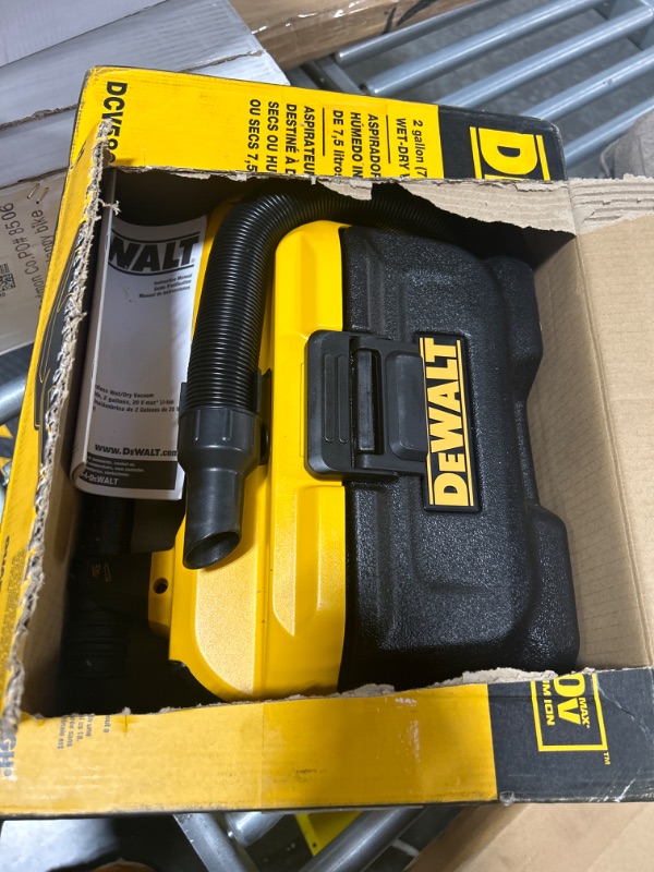 Photo 3 of DEWALT 20V MAX Cordless Wet-Dry Vacuum, Tool Only (DCV580H),Black, Yellow, 17.10 Inch x 12.80 Inch x 12.30 Inch