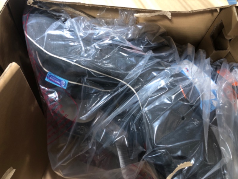 Photo 1 of Graco Extend2Fit Convertible Car Seat, Ride Rear Facing Longer with Extend2Fit, Gotham 2-in-1 Gotham