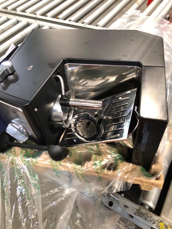 Photo 1 of 15-Bar Pump Espresso &amp; Cappuccino Machine
