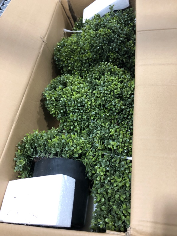 Photo 2 of 2 x Artificial Topiary Boxwood Spiral Trees (3ft/90cm) Green