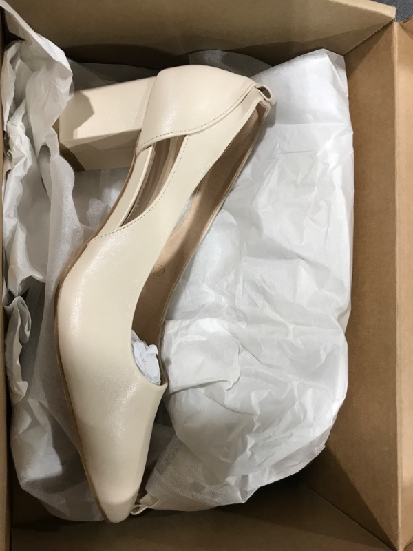 Photo 1 of BEIGE WOMENS HEELS 10