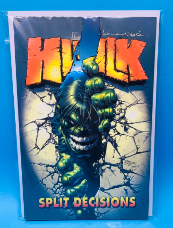 Photo 1 of 150012… The Incredible Hulk split decisions comic paperback novel in sleeve 