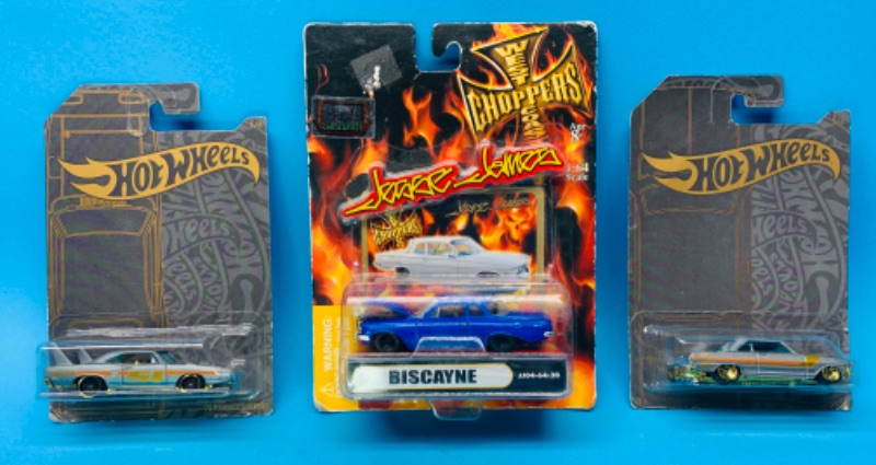 Photo 1 of 150026…3 die cast cars