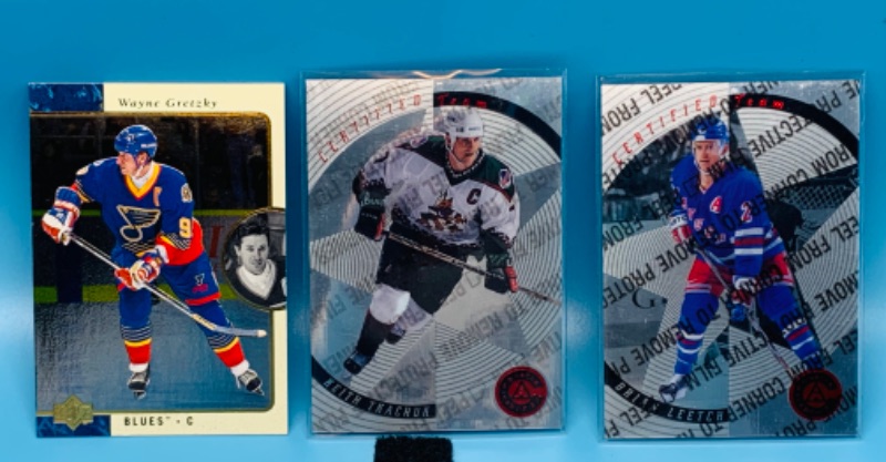 Photo 1 of 150038…3 hockey cards -1 Gretzky 