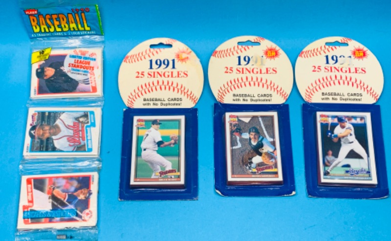 Photo 1 of 150049…vintage baseball cards in packs
