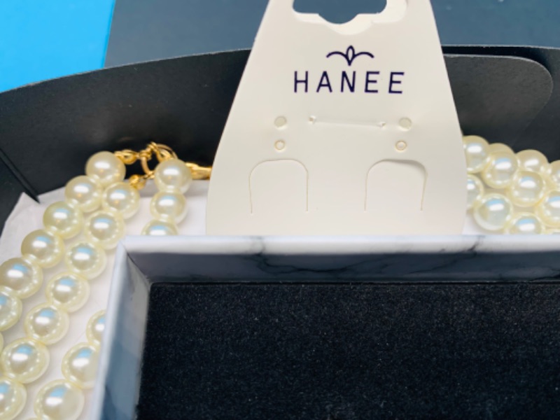 Photo 3 of 150154… Hanee fashion necklace and pierced earrings in gift box 