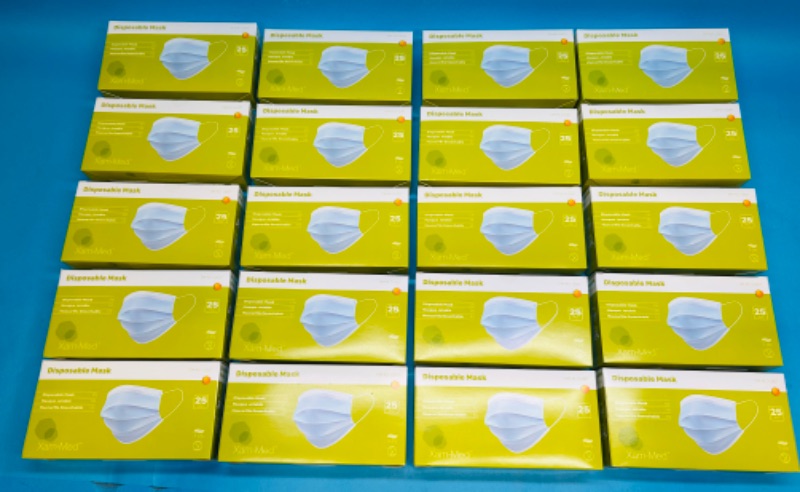 Photo 1 of 150176…500 disposable face masks 3-ply