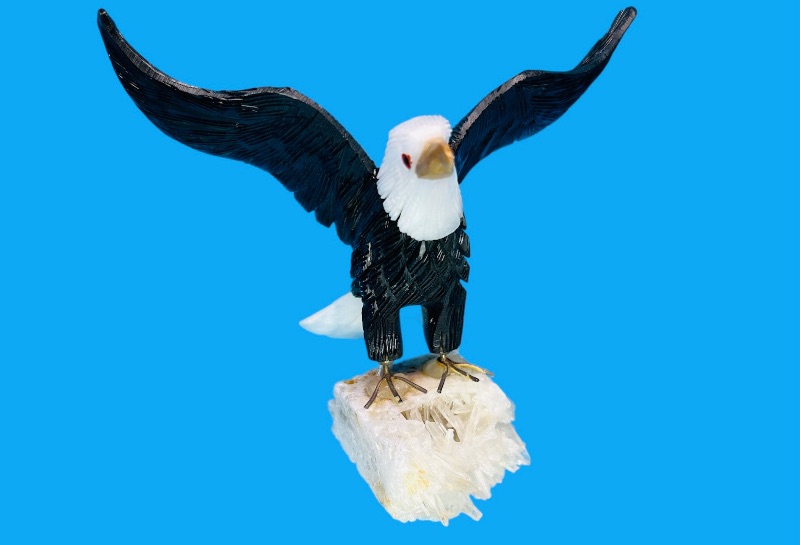 Photo 1 of 150182…4 x 6 inch resin eagle on crystal rock