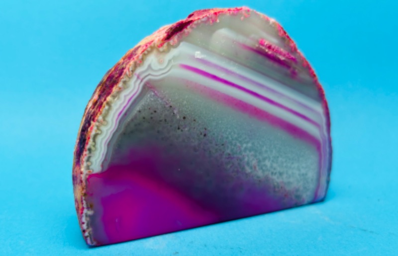 Photo 1 of 150184…4 x 3 inch agate base rock