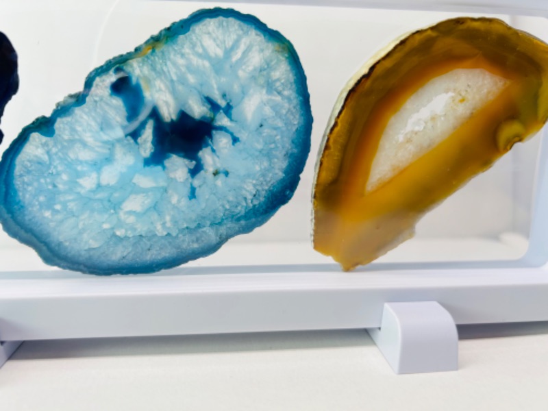 Photo 2 of 150221… 3 agate slices in 9 x 4” display stand 