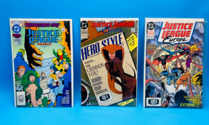 Photo 1 of 150343…3 vintage justice league comics in plastic sleeves 