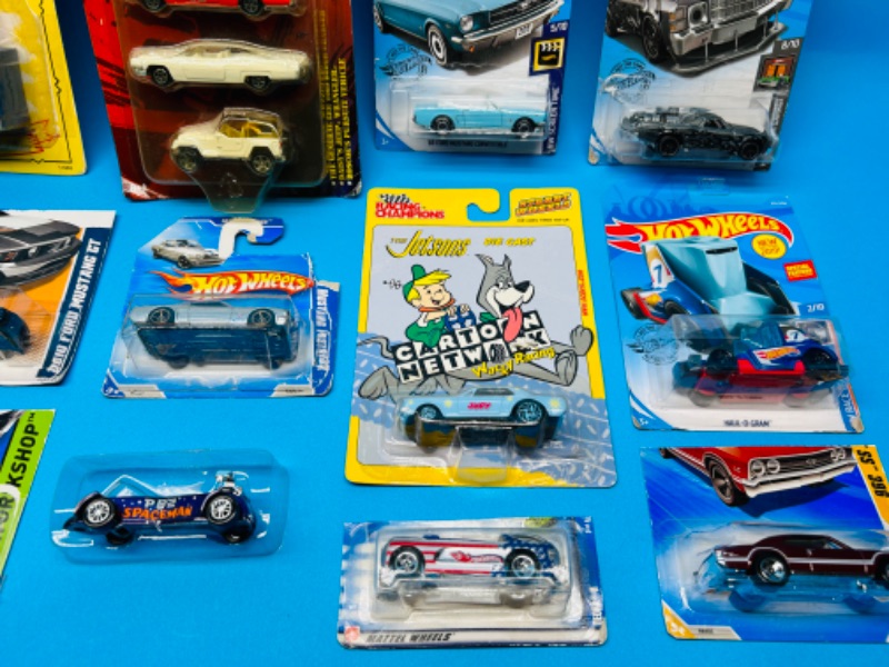 Photo 4 of 150411…damaged packages-die cast cars