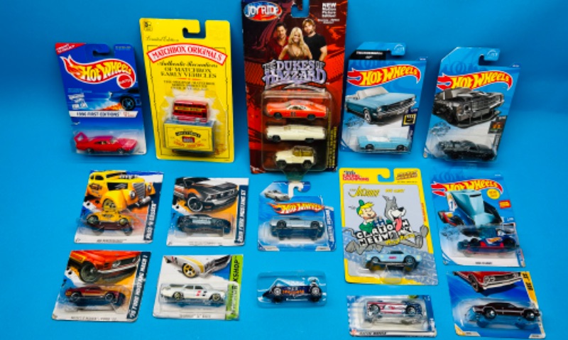 Photo 1 of 150411…damaged packages-die cast cars