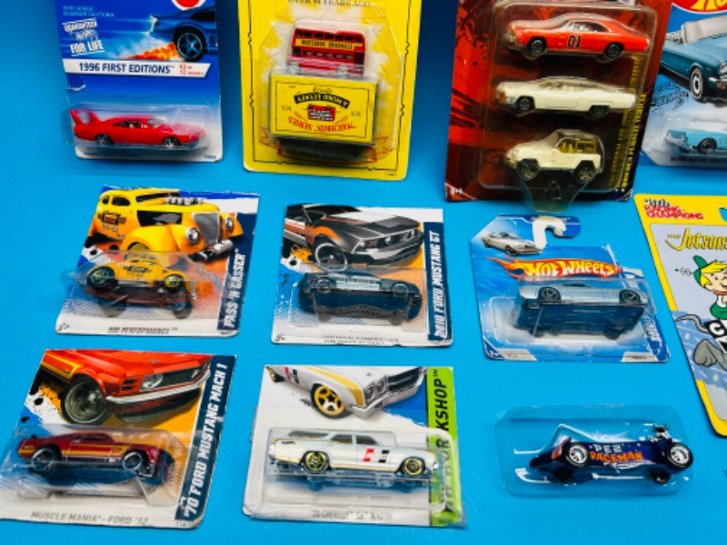 Photo 2 of 150411…damaged packages-die cast cars