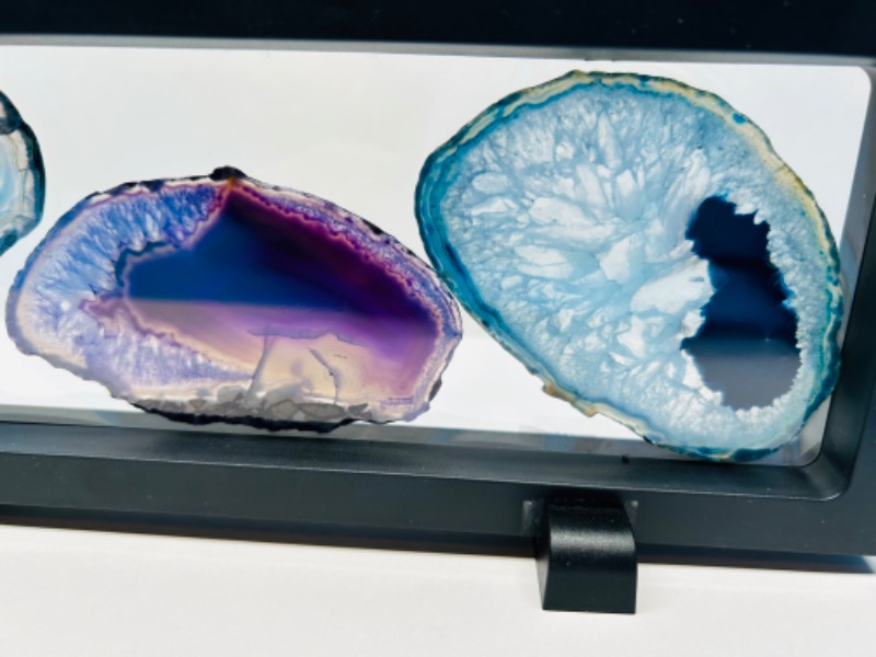 Photo 2 of 150425… 3 agate slices in 9 x 4” display 