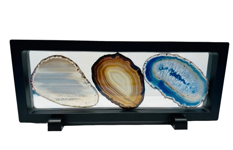 Photo 1 of 150426… 3 agate slices in 9 x 4” display 