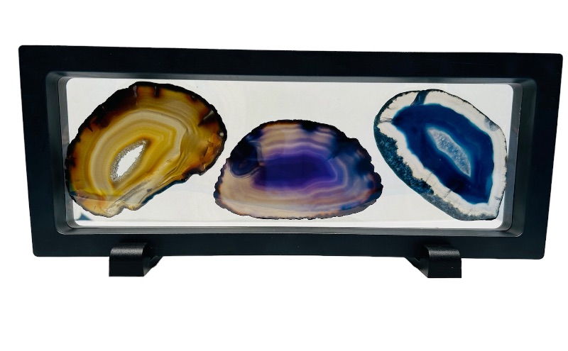 Photo 1 of 150427… 3 agate slices in 9 x 4” display 