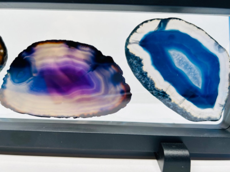 Photo 2 of 150427… 3 agate slices in 9 x 4” display 