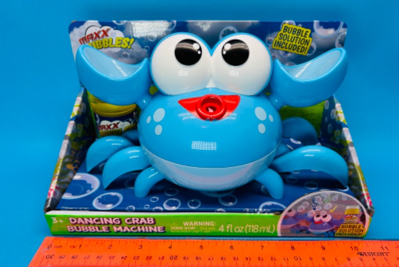 Photo 1 of 150572… dancing crab bubble machine-includes bubble solution 