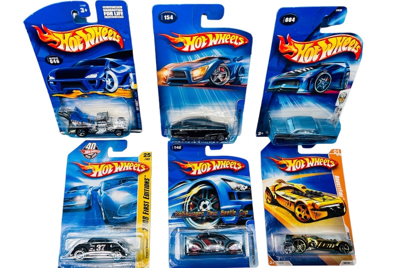 Photo 1 of 150697… 6 hot wheels die cast cars