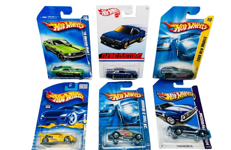 Photo 1 of 150701… 6 hot wheels die cast cars