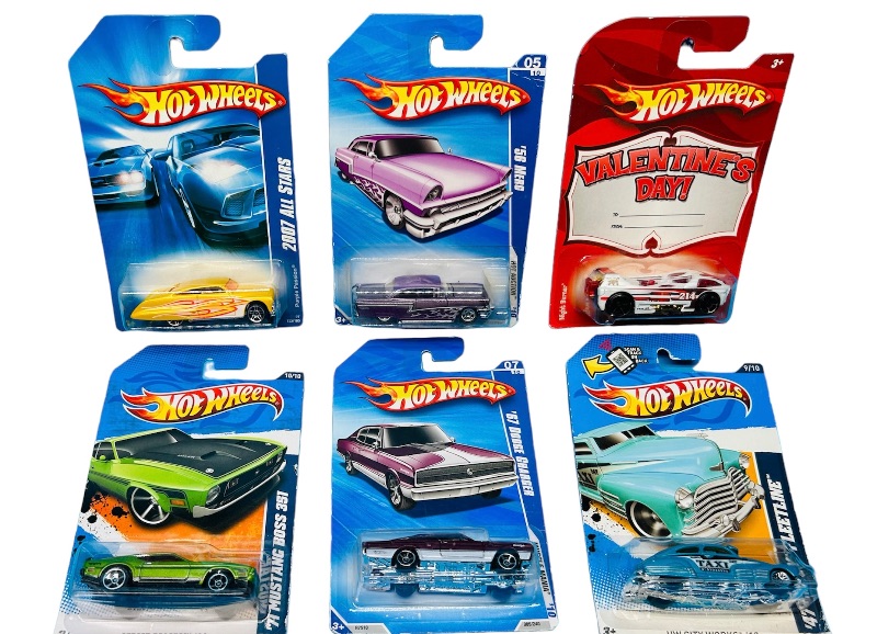 Photo 1 of 150717… 6 hot wheels die cast cars