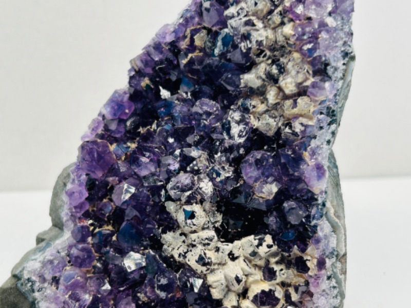Photo 3 of 150752…3.5”  amethyst crystal geode 