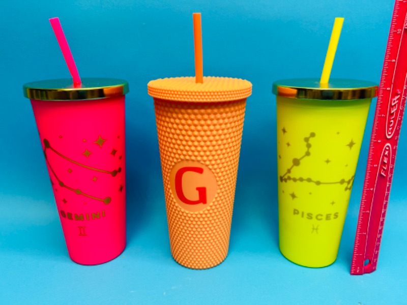 Photo 1 of 150844…3 Xlarge tumblers with lids and straws 