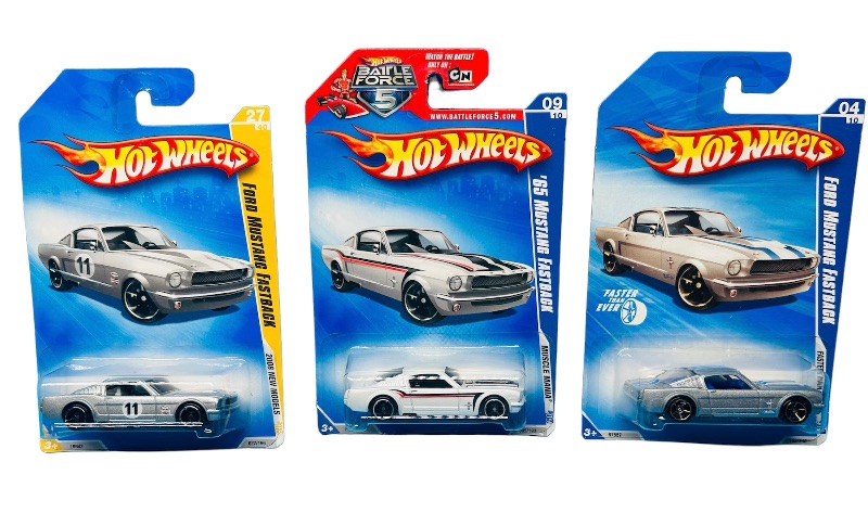 Photo 1 of 151053…3 hot wheels die cast Mustang Fastback cars