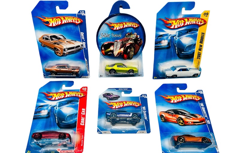 Photo 1 of 151065… 6 hot wheels die cast cars 