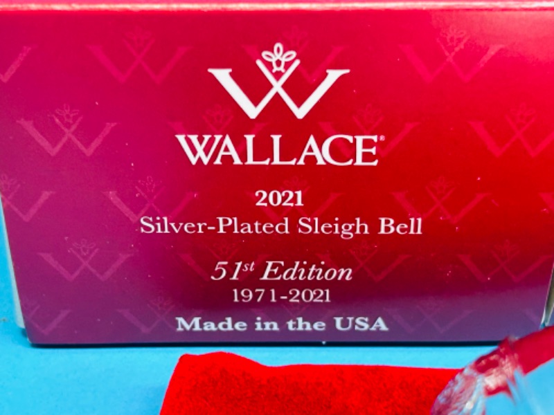 Photo 3 of 151106…4 Wallace silver plated sleigh bells with pouches and boxes