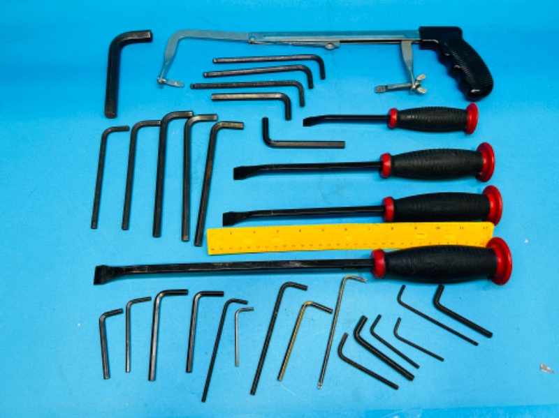 Photo 1 of 151128… various Allen wrenches and scrapers-saw - no blade