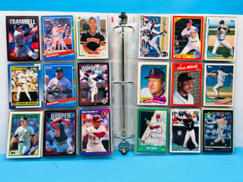 Photo 9 of 151272… 324 mixed baseball cards in binder 