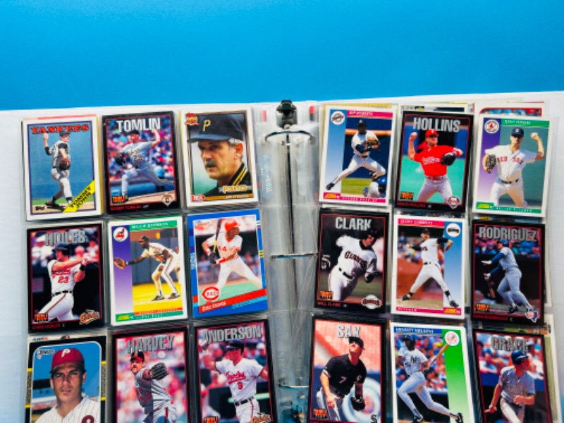 Photo 4 of 151272… 324 mixed baseball cards in binder 