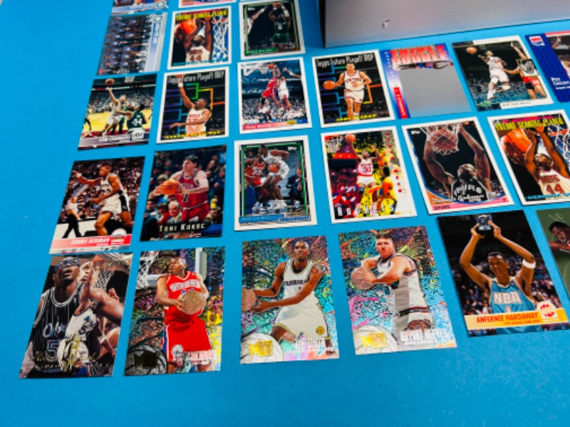 Photo 7 of 151283…1500+ mixed  basketball trading cards in box 