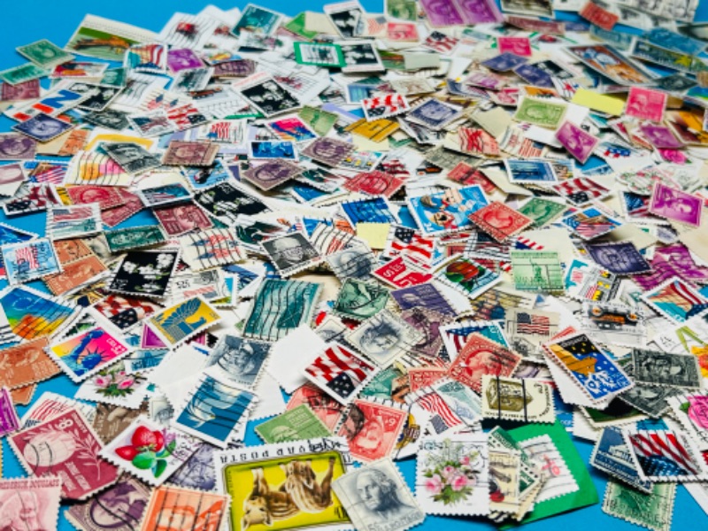 Photo 1 of 151295…hundreds of used stamps 