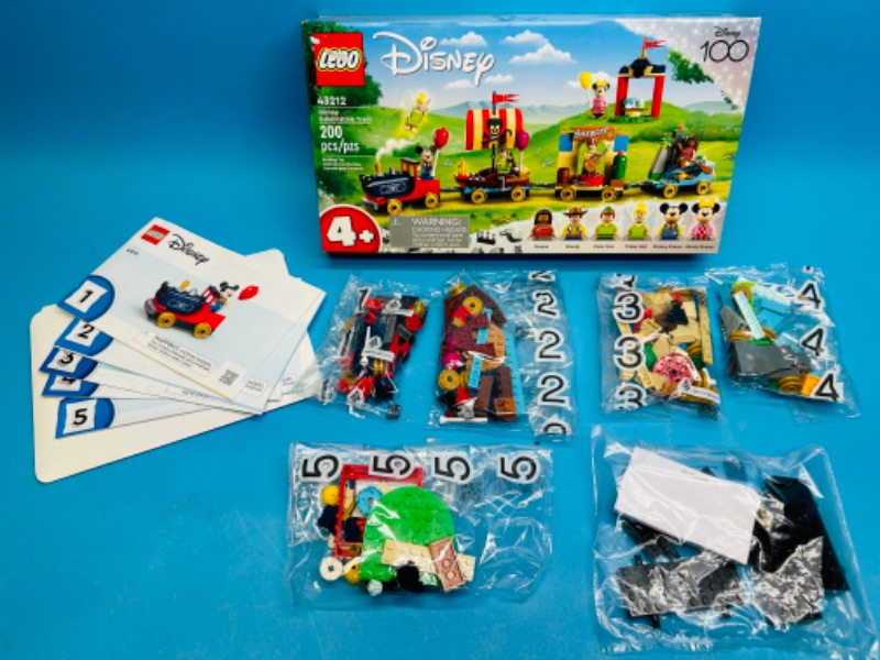 Photo 1 of 151328…missing figures! Lego Disney train kit- no figures 