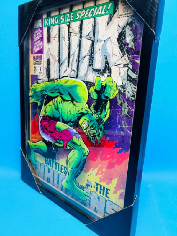 Photo 3 of 151351… King-size special Hulk wall hanging 50 x 15”