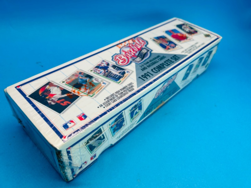 Photo 2 of 151432…sealed Upper Deck baseball 1991 edition box 800 cards 