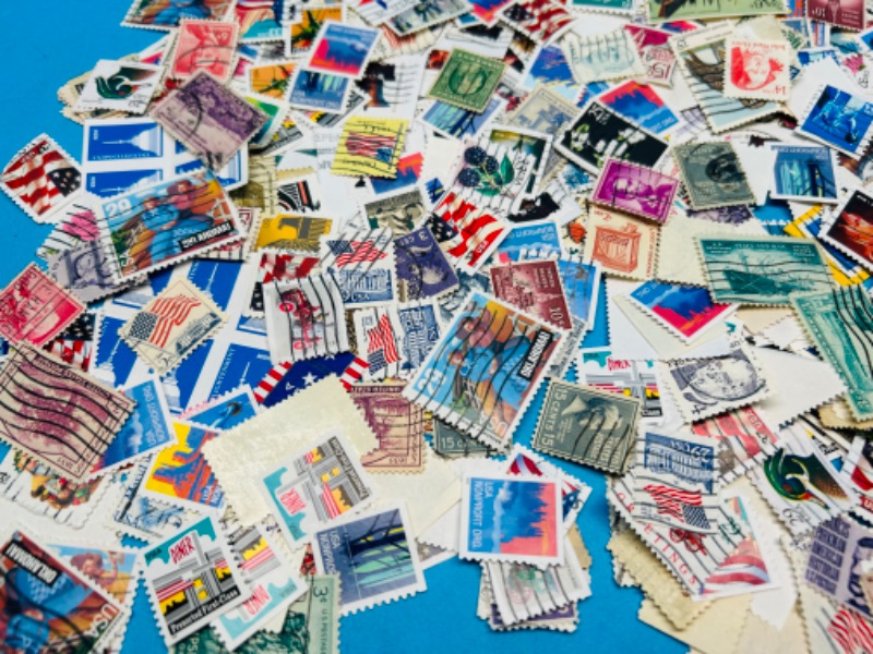 Photo 3 of 151446…hundreds of used vintage stamps 