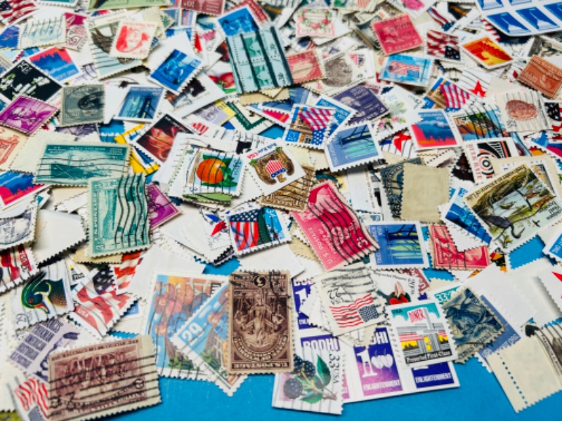 Photo 2 of 151446…hundreds of used vintage stamps 